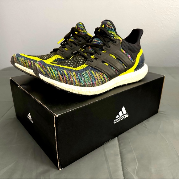 Adidas UltraBoost Multicolor - Picture 1 of 3